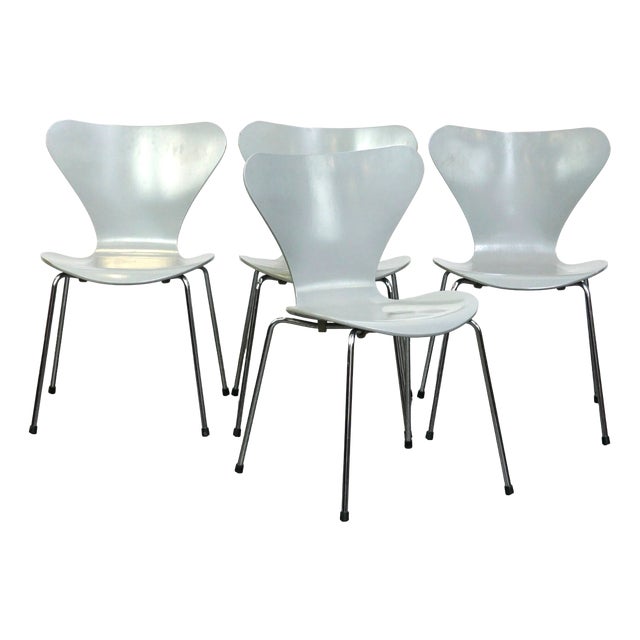 Danish Grey Butterfly Chairs from Fritz Hansen, 1984, Set of 4 For Sale