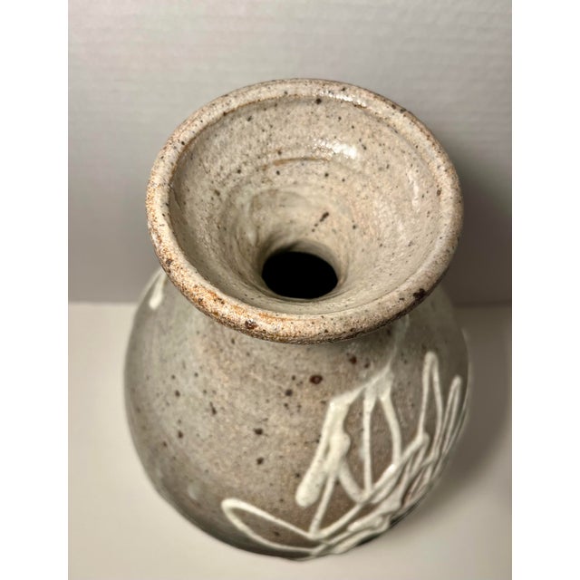 Mid-Century Modern 1960s Rare Mid-Century Modern Studio Art Pottery Gray & White Decor Earthenware Vase For Sale - Image 3 of 6