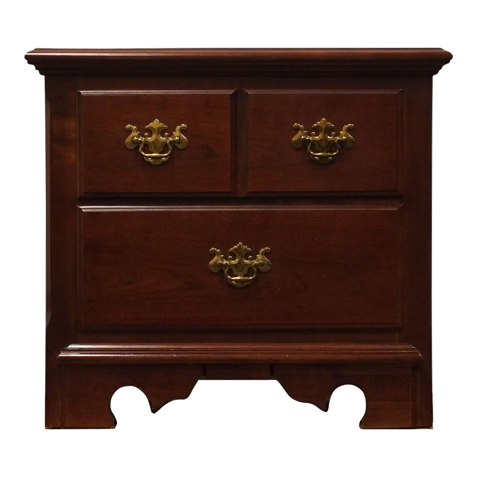 Thomasville Winston Court Collection Solid Cherry Traditional 26 quot Two