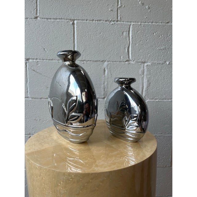 Pair of Dolbi Cashier Art Deco Revival Gunmetal Metal Vases, Korea, 1980s For Sale In New York - Image 6 of 10