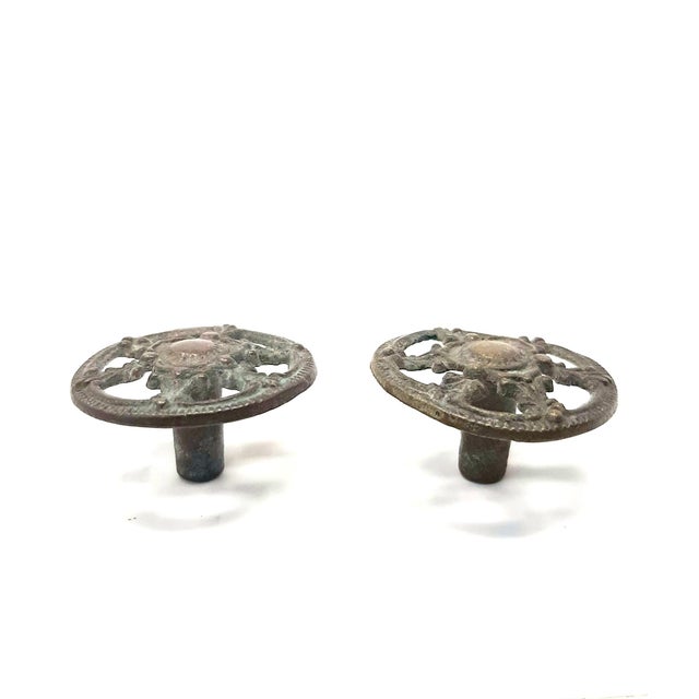 Victorian Early 20th Century Victorian Ornate Cast Iron Round Knobs Hardware - Set of 2 For Sale - Image 3 of 9