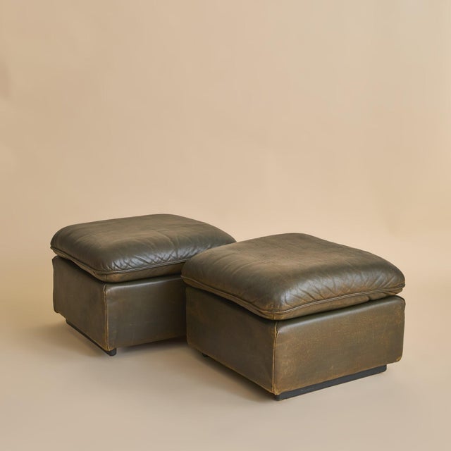 Swiss Olive Leather DS 49 Ottoman by De Sede, 1970s - 2 Available For Sale - Image 10 of 13