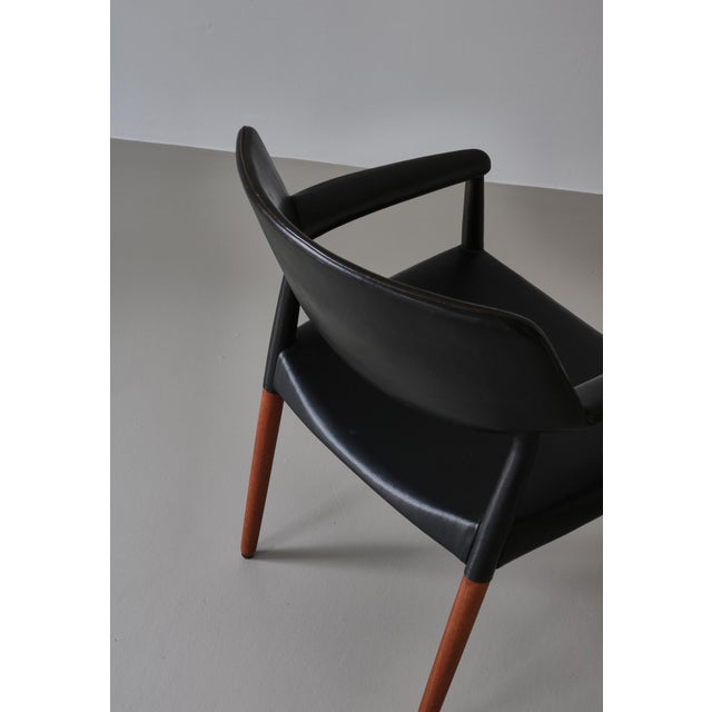 Set of Danish Modern Armchairs in Teakwood & Leather attributed to Larsen & Bender Madsen, 1950s For Sale - Image 6 of 18