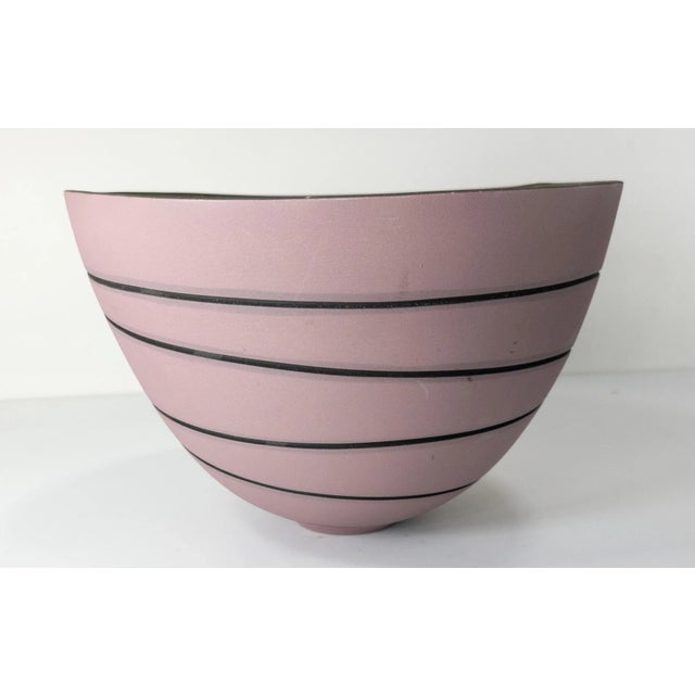 Mid-Century Modern Mid-Century Modern Art Pottery Matte Pink Black Swirl Bowl, Signed For Sale - Image 3 of 11