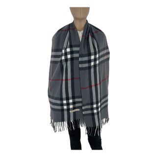 Burberry Light Grey Plaid 100% Cashmere Scarf For Sale