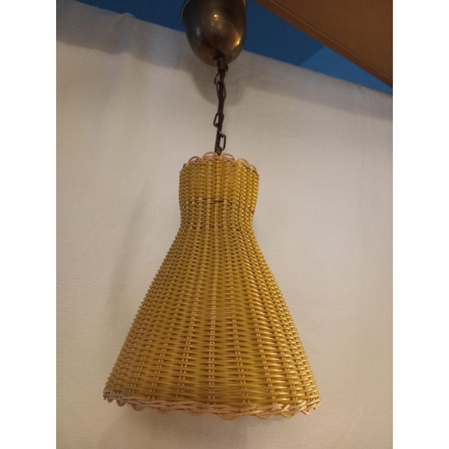 The pendant light is equipped with 1x E27 socket, lampshade diameter approx. 20cm height approx. 24cm, very good overall...