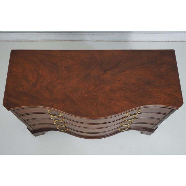 Baker Mahogany Serpentine 4 Drawer Chest For Sale In Philadelphia - Image 6 of 16