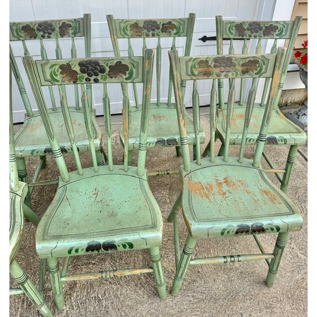 Set of 9 Antique Pennsylvania Thumb Back Chairs in Original Paint For Sale - Image 4 of 9
