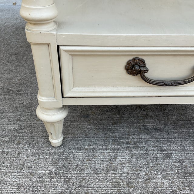 1970s Vintage Henredon Fine Furniture End Table Nightstand For Sale In Minneapolis - Image 6 of 12