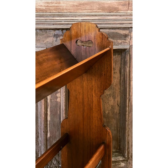 Early 20th Century English Library Bookstand of Walnut from the Edwardian Era For Sale - Image 5 of 13