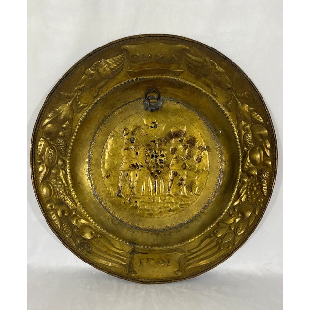 Large Figural Antique Brass Tray. English Wall Hanging 'Anno 1631 For Sale - Image 9 of 9