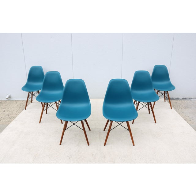 Mid-Century Modern MCM Herman Miller Eames Molded Plastic Dining Chairs Dowel Base DSW - Set of 6 For Sale - Image 3 of 18