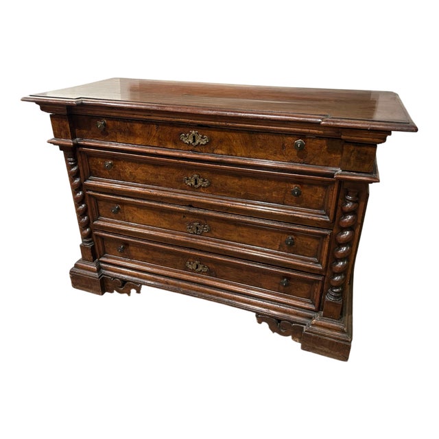 Walnut Burl Chest of Drawers, Central Italy, 17th Century For Sale