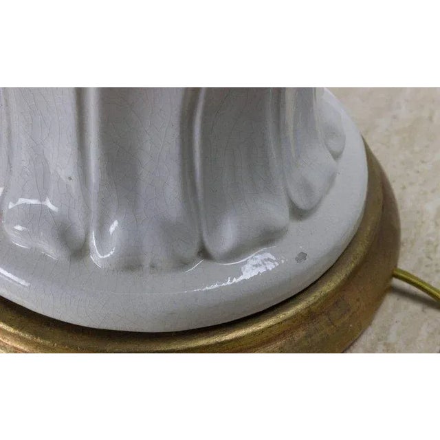 Antique White Spanish Mid-Century White Crackle Glazed Ceramic Table Lamp, 1950s For Sale - Image 8 of 10