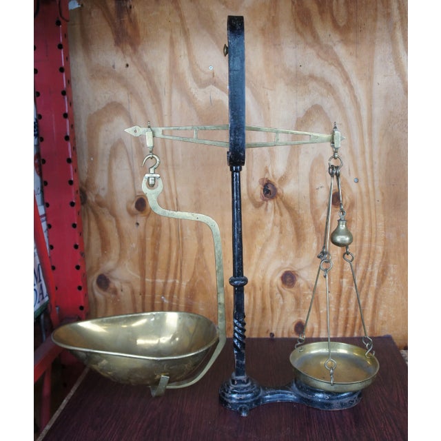 Antique Bayliss & Co 19th Century English Brass Apothecary Counter Scale Balance For Sale - Image 4 of 11