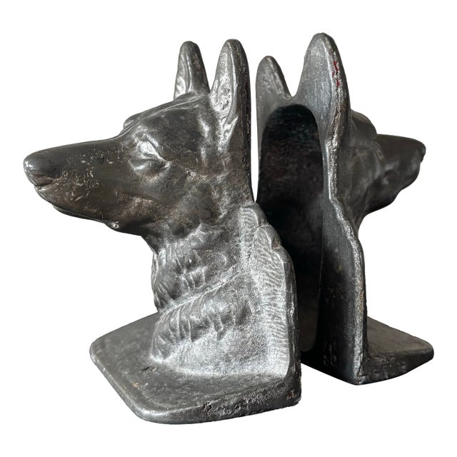 Early 20th Century Pair of Cast Iron German Shepherd Dog Bookends For Sale