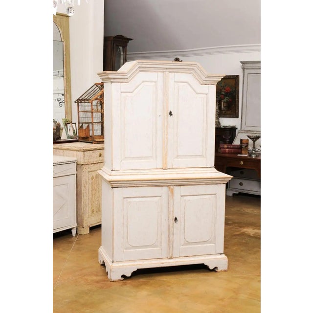 Swedish Baroque Period 1760 Painted Two-Part Cabinet with Four Doors For Sale In Atlanta - Image 6 of 13