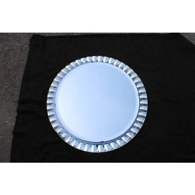 Round Italian Pop Art Mirror with Concave Edges, 1969 For Sale - Image 4 of 13