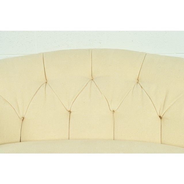 Baker Furniture Mid-Century Hollywood Regency Tufted Sofa or Loveseat, Circa 1960s For Sale In South Bend - Image 6 of 14