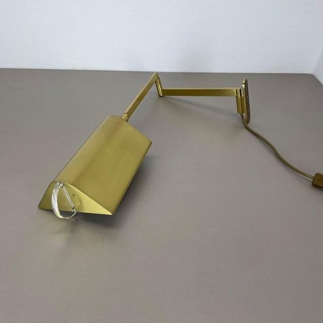 Large Swing Arm Brass & Acrylic Glass Wall Light in the style of Stilnovo, Italy, 1970s For Sale - Image 17 of 18