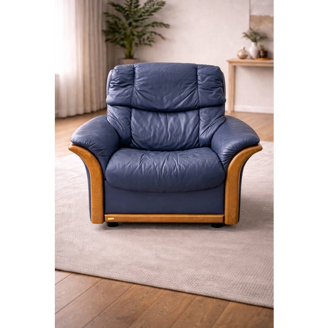 Adjustable Swivel Armchairs in Blue Leather and Beech from Ekornes Stressless, 1980s, Set of 4 For Sale - Image 3 of 7