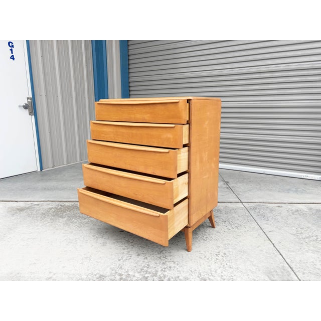 Heywood-Wakefield Mid-Century Modern Five-Drawer Maple Highboy, 1960s For Sale - Image 4 of 11