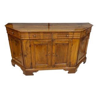 Tuscan Walnut Sideboard, 1780s For Sale