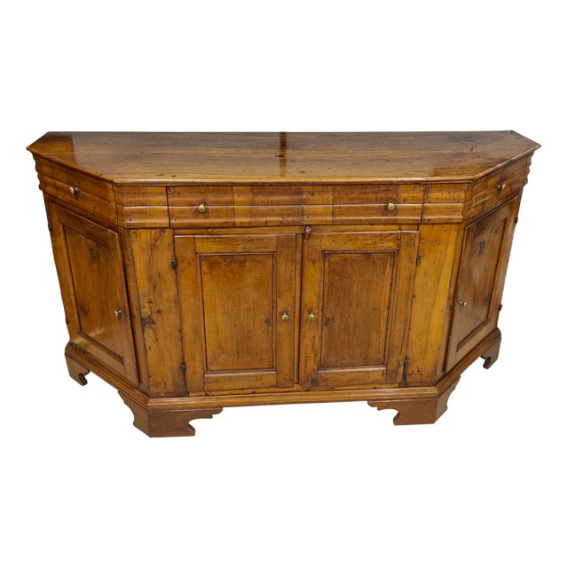 Tuscan Walnut Sideboard, 1780s For Sale