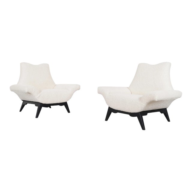 Mid-Century Modern Sculptural Boucle Lounge Chairs After Adrian Pearsall, 1950s For Sale