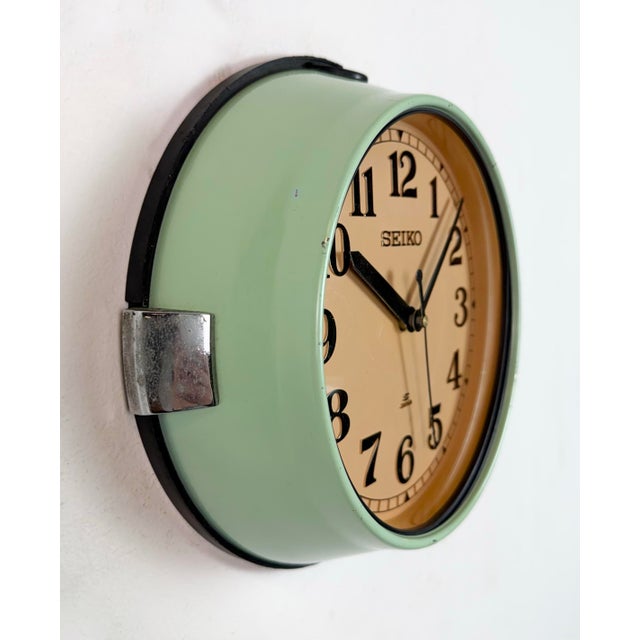 1990s Vintage Green Ships Wall Clock from Seiko, 1970s For Sale - Image 5 of 18
