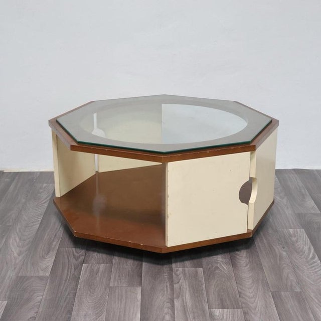 Modern Space Age Octagonal Coffee Table, 1970s For Sale - Image 10 of 11