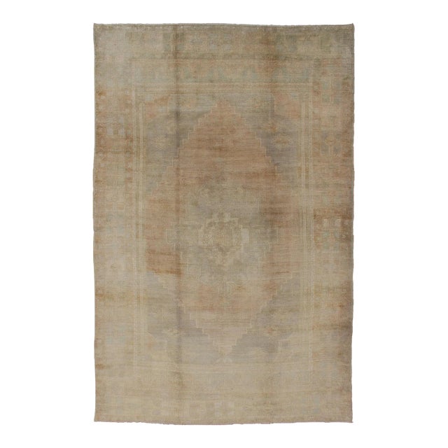 Mid 20th Century Faded Vintage Turkish Oushak Rug With Medallion Design in Taupe Tan Gray For Sale