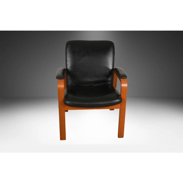 Ekornes 1970s Teak Black Leather Scandinavian Lounge Chair For Sale In Baltimore - Image 6 of 12