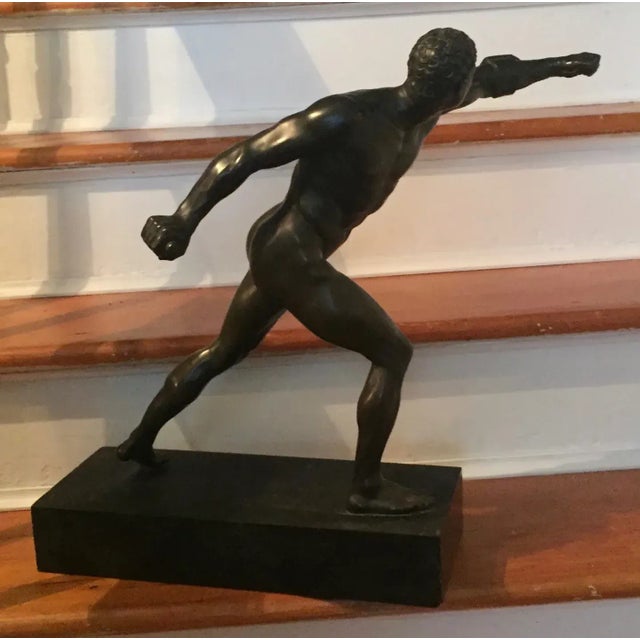 Antique 19th Century French Grand Tour Bronze Figure of an Athlete Mounted on Original Black Slate Base For Sale In New York - Image 6 of 13