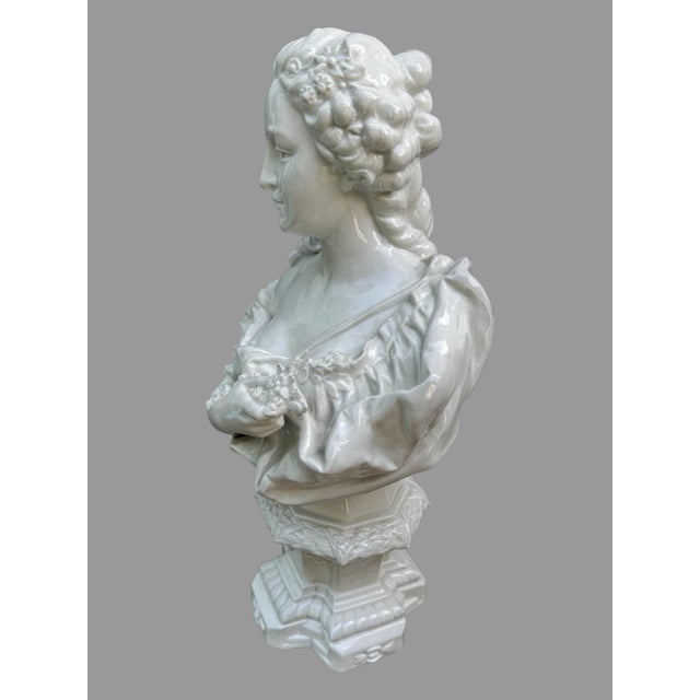 Antique White Antique Victorian 13" Figural Bust Porcelain Statue Madame Le Pompadour For Sale - Image 8 of 12