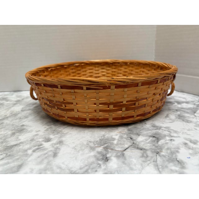 1980s Vintage Wood Wicker Plate Holders and Basket Set of 8 For Sale - Image 5 of 8
