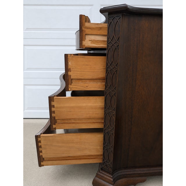 Stickley Vintage Stickley Solid Mahogany Blackwell Serpentine 4 Drawer Dresser/Chest With Gold Hardware For Sale - Image 4 of 5