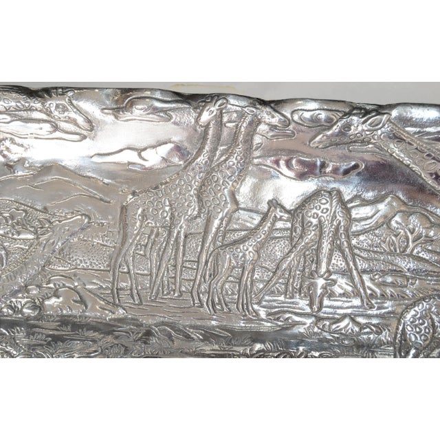 Metal 1990s Safari Giraffe Arthur Court Cast Aluminum Repousse Rectangle Serving Platter Tray For Sale - Image 7 of 12