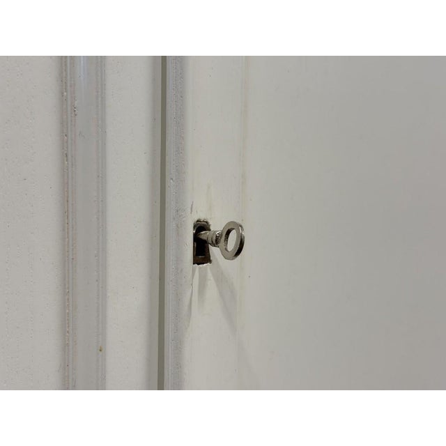 Low English White Bookcase from Globe Wernicke For Sale - Image 13 of 18