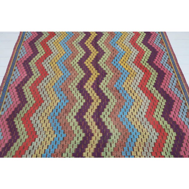 Vintage Turkish Embroidered Wool Rug-6’x9’10" For Sale - Image 4 of 13