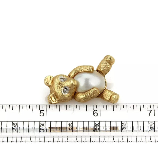 Late 20th Century 20391 - Diamond Mabe Pearl 14k Yellow Gold Bear Brooch Pin For Sale In Miami - Image 6 of 6