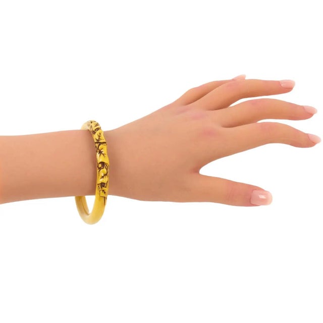 Art Deco Celluloid Bracelet Bangle with Carved Ivy Leaves For Sale In Atlanta - Image 6 of 8