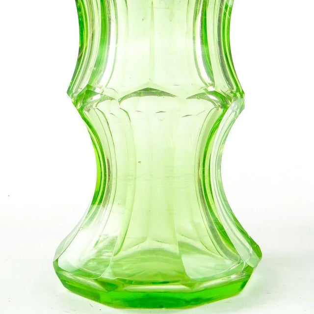 Art Deco Uranium Vase from Moser, Former Czechoslovakia, 1930s For Sale - Image 11 of 13