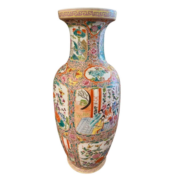 White Large Chinese Export Rose Medallion Porcelain Vase. Early 20th Century. For Sale - Image 8 of 8