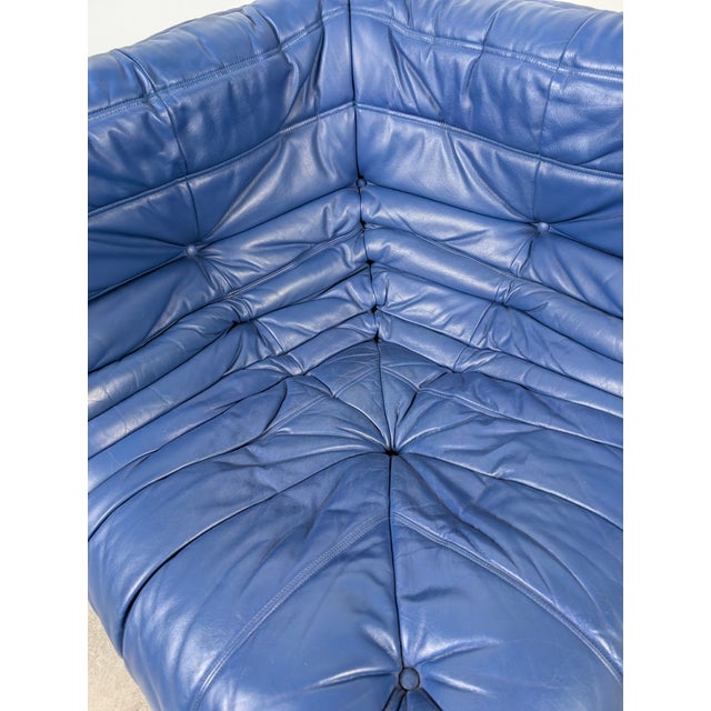 Vintage Togo Corner Sofa in French Blue Leather by Michel Ducaroy for Ligne Roset, 1980s For Sale - Image 14 of 16
