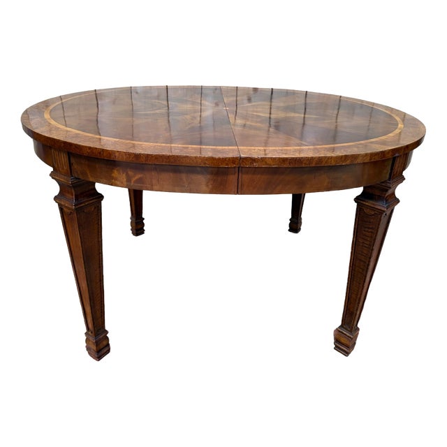 Louis XVI Extendable Oval Table Walnut and Burl Marquetry For Sale