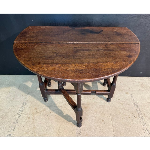 Wood 18th Century Oak Gate Leg Table, 1780 For Sale - Image 7 of 16