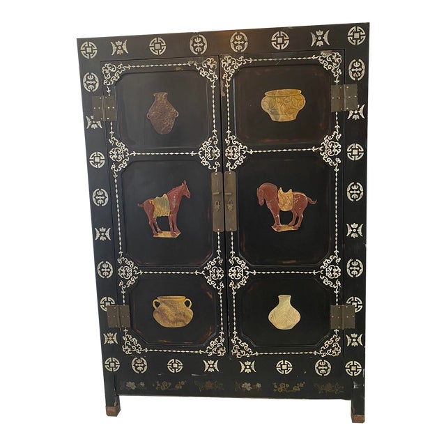 1900s Antique Chinese Cabinet For Sale