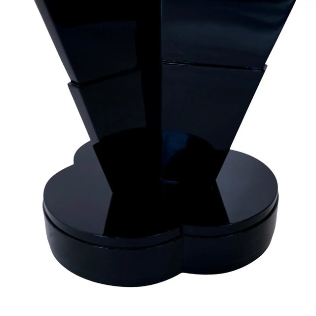 Art Déco Side Table, France, 1930s, in Restored conditions. Designed 1920 to 1949