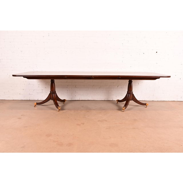 English Maitland Smith Georgian Flame Mahogany Double Pedestal Extension Dining Table, Newly Refinished For Sale - Image 3 of 14